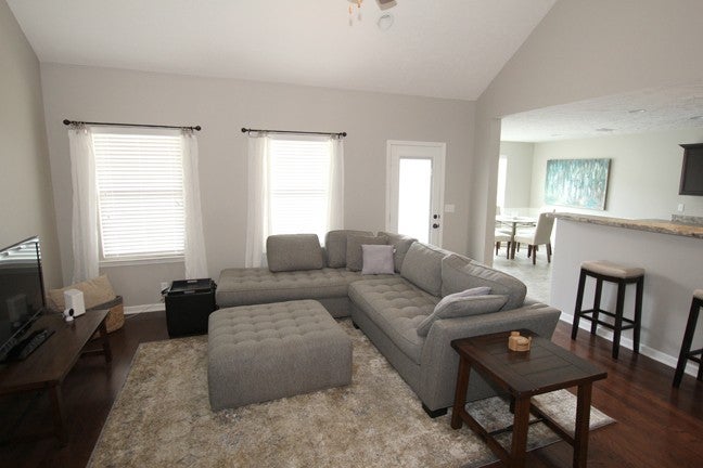 916 Azeri Ave