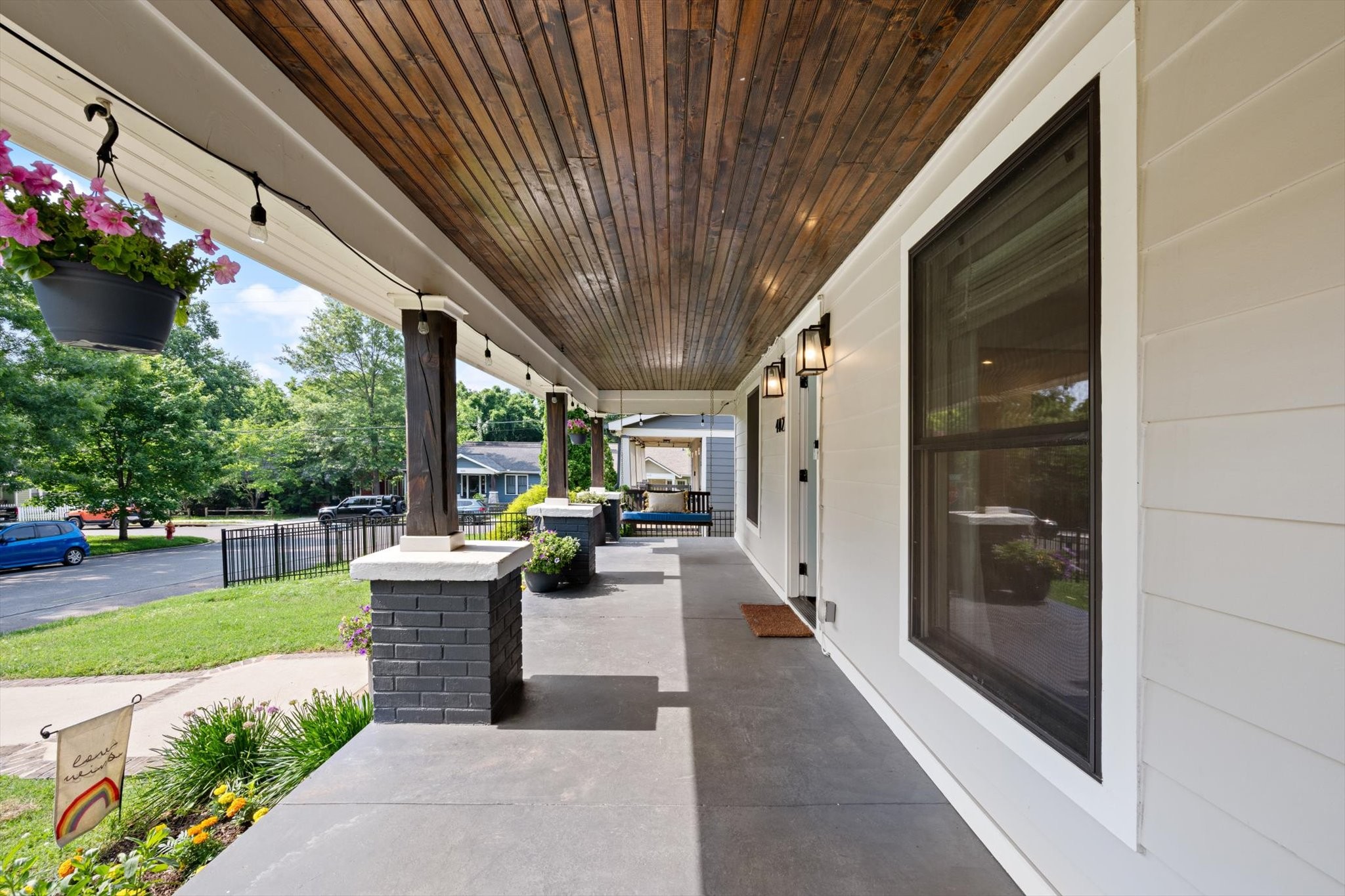 402 Rudolph Ave