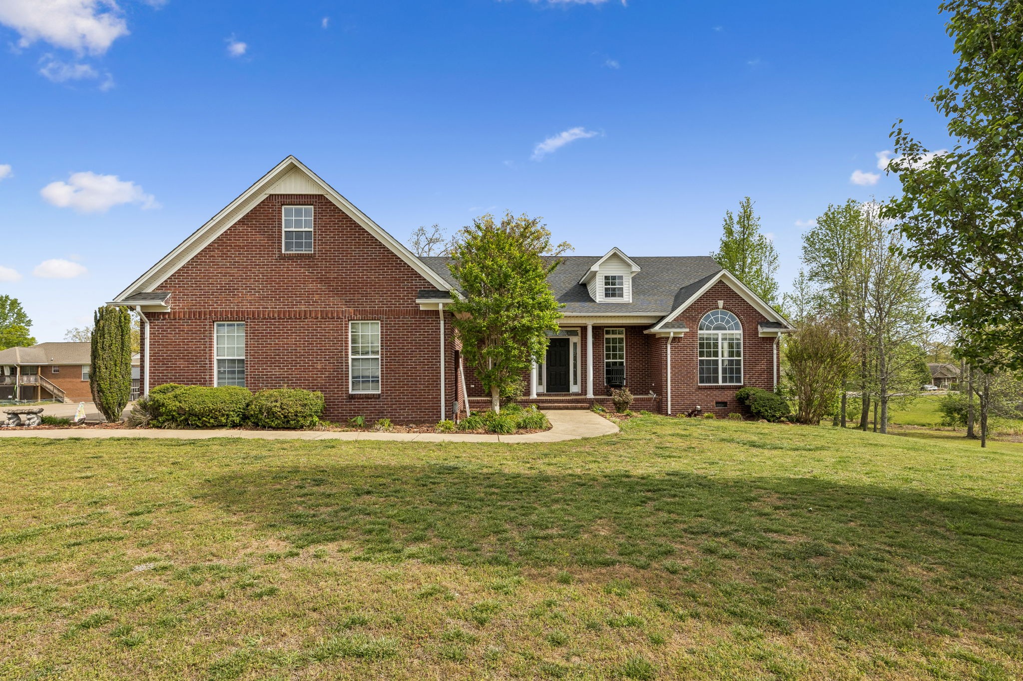 110 Chestnut Ln
