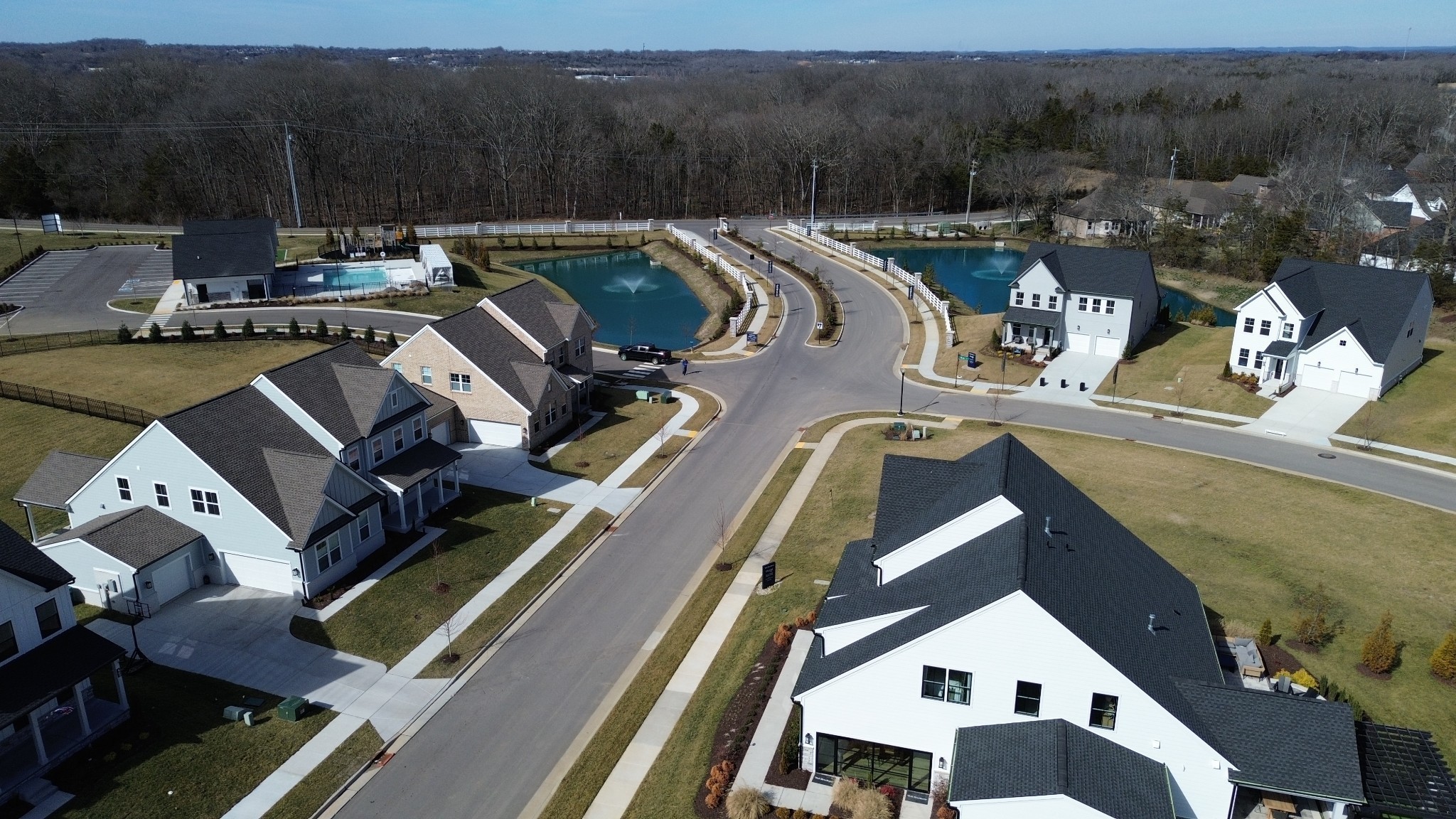 401 Tomlinson Pointe Dr
