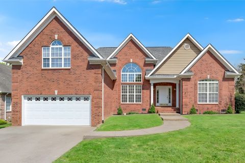 Photo of 1004 Notting Hill Dr, Gallatin, TN 37066 (MLS # 3168059)