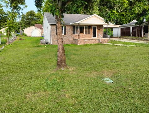 313 8th Ave Fayetteville TN 37334