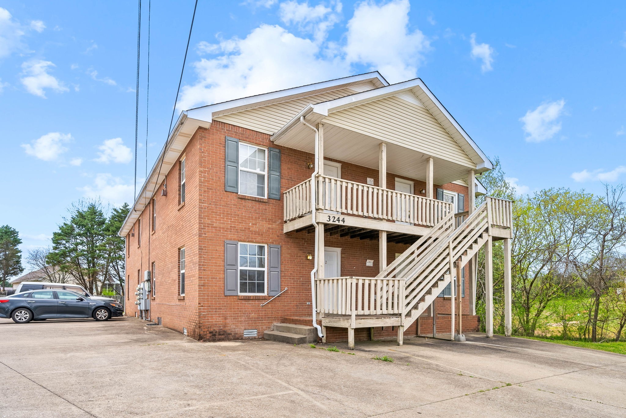 3244 Tower Dr 1