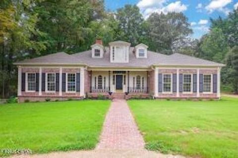 33 Natchez Pl Jackson TN 38305