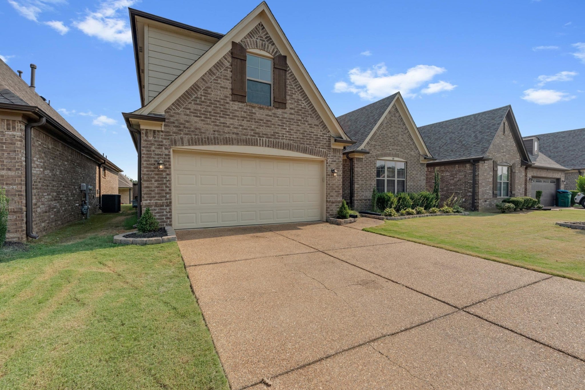 90 WILLOW SPRINGS LN