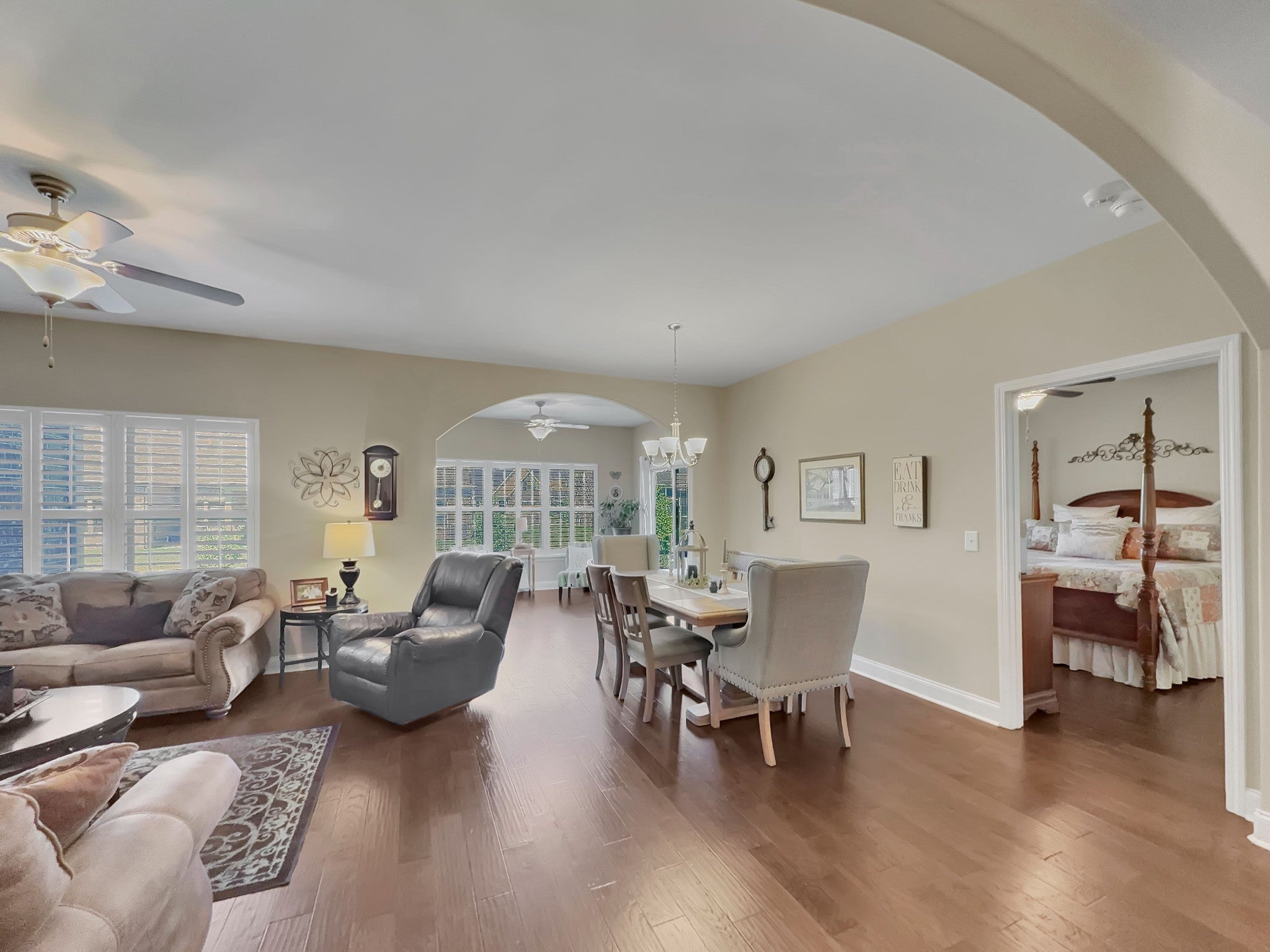1397 Whispering Oaks Dr