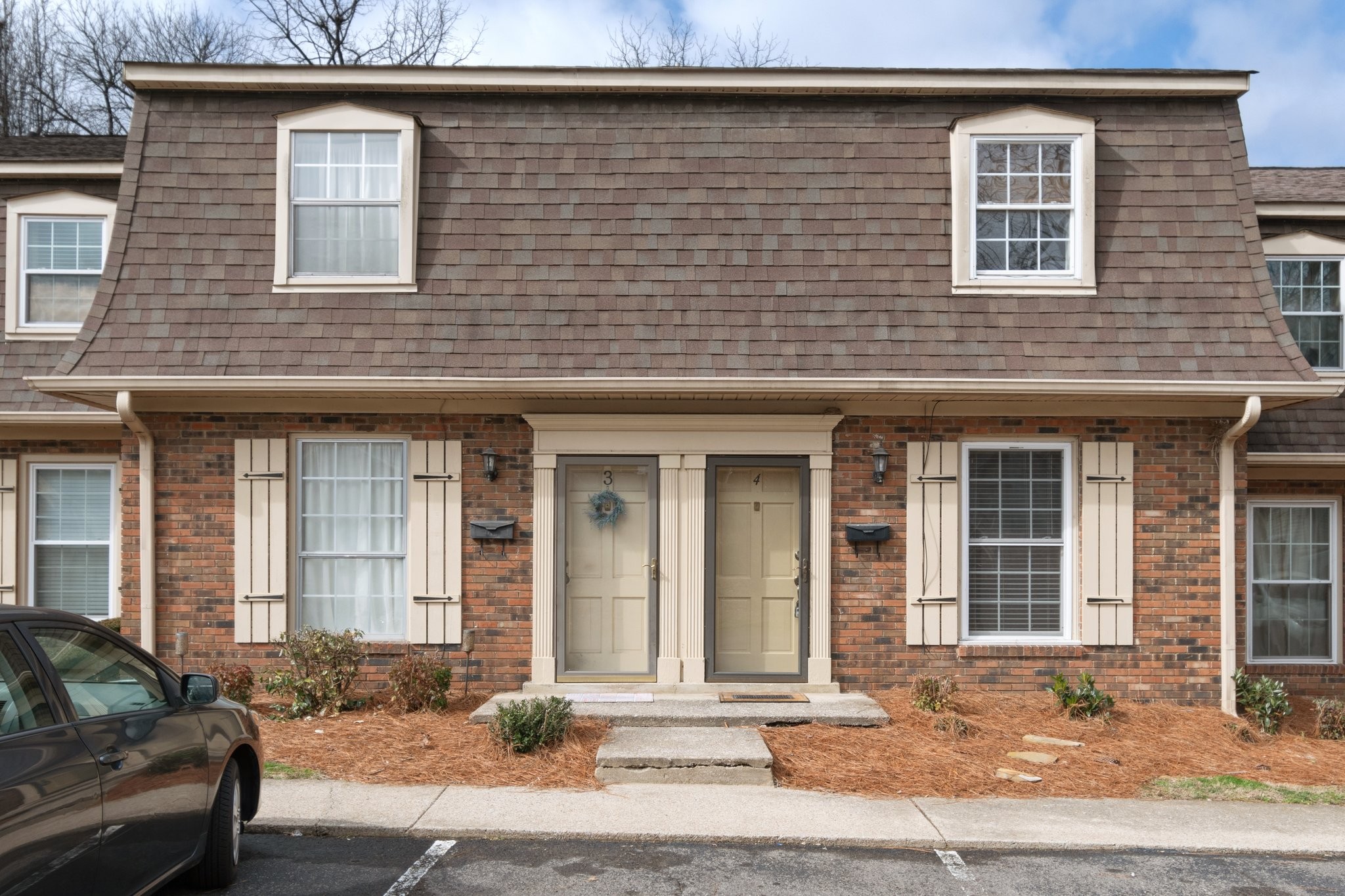 1100 W Main St F4