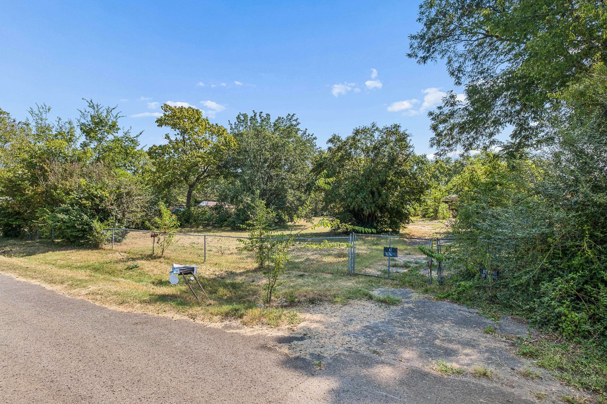 3904 Milford Rd