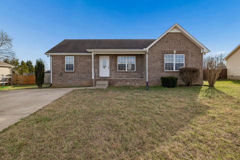 136 Thacker Dr Portland TN 37148
