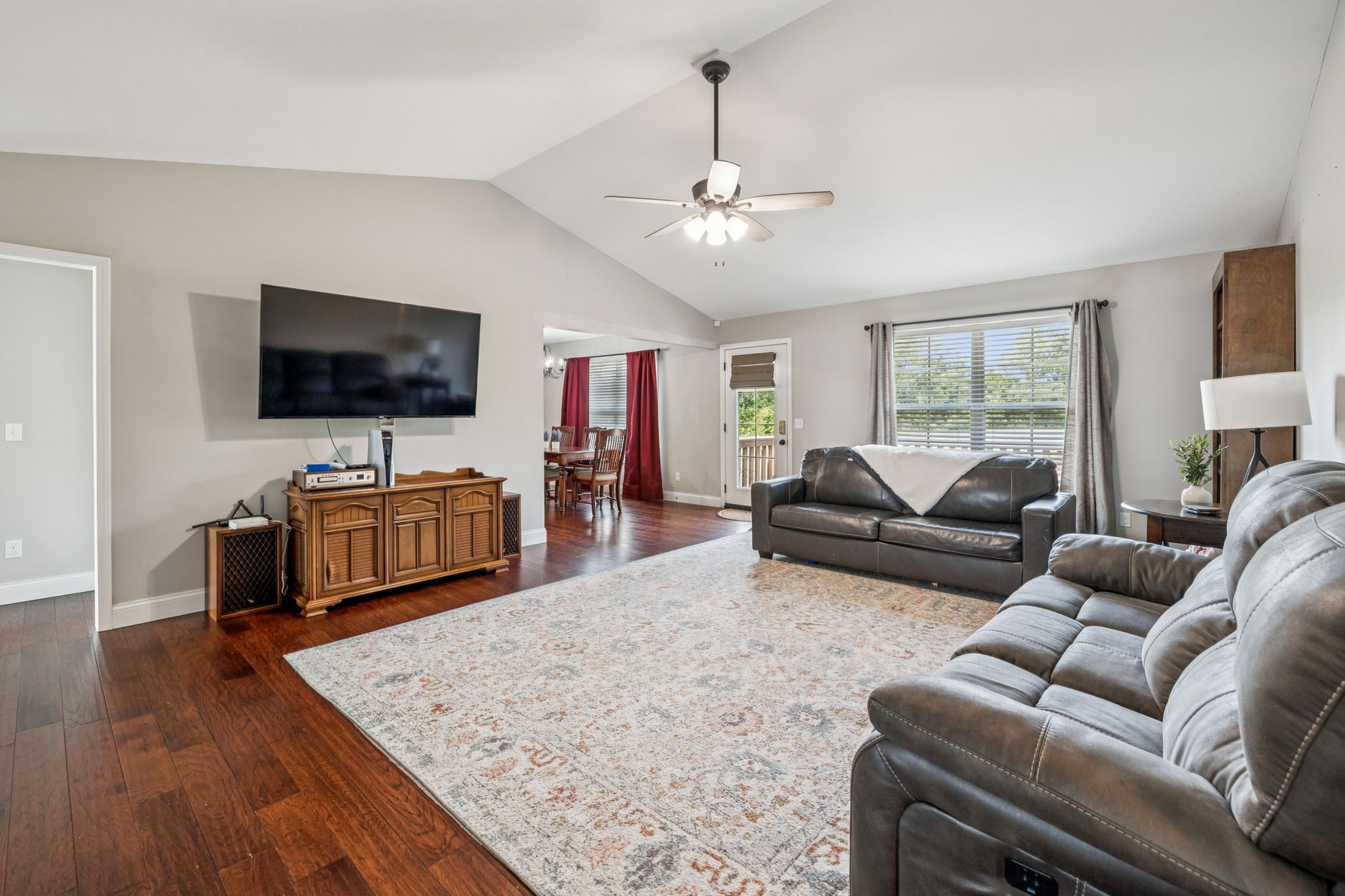 1574 Clemmons Rd