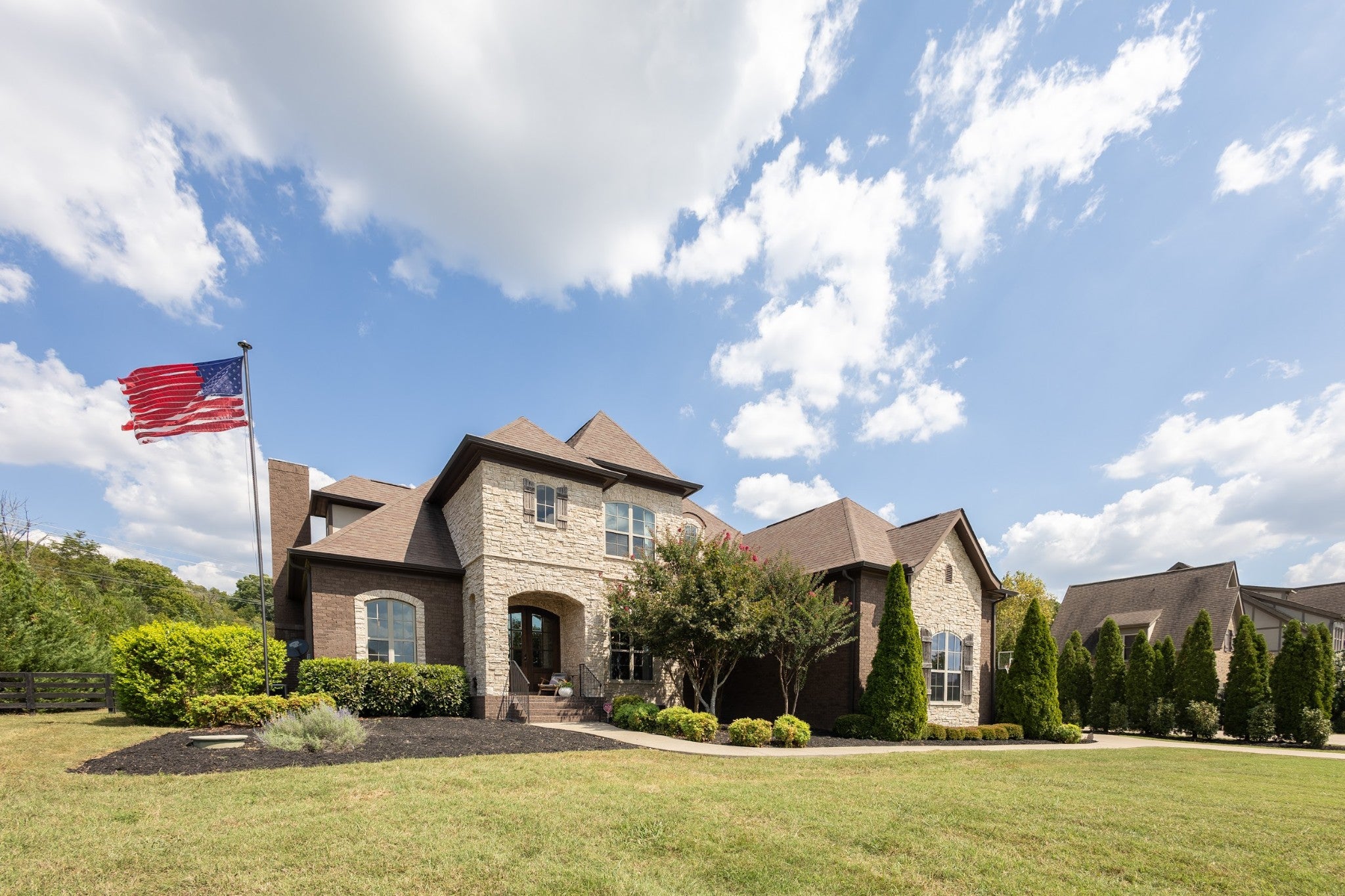 4608 Nadine Ln