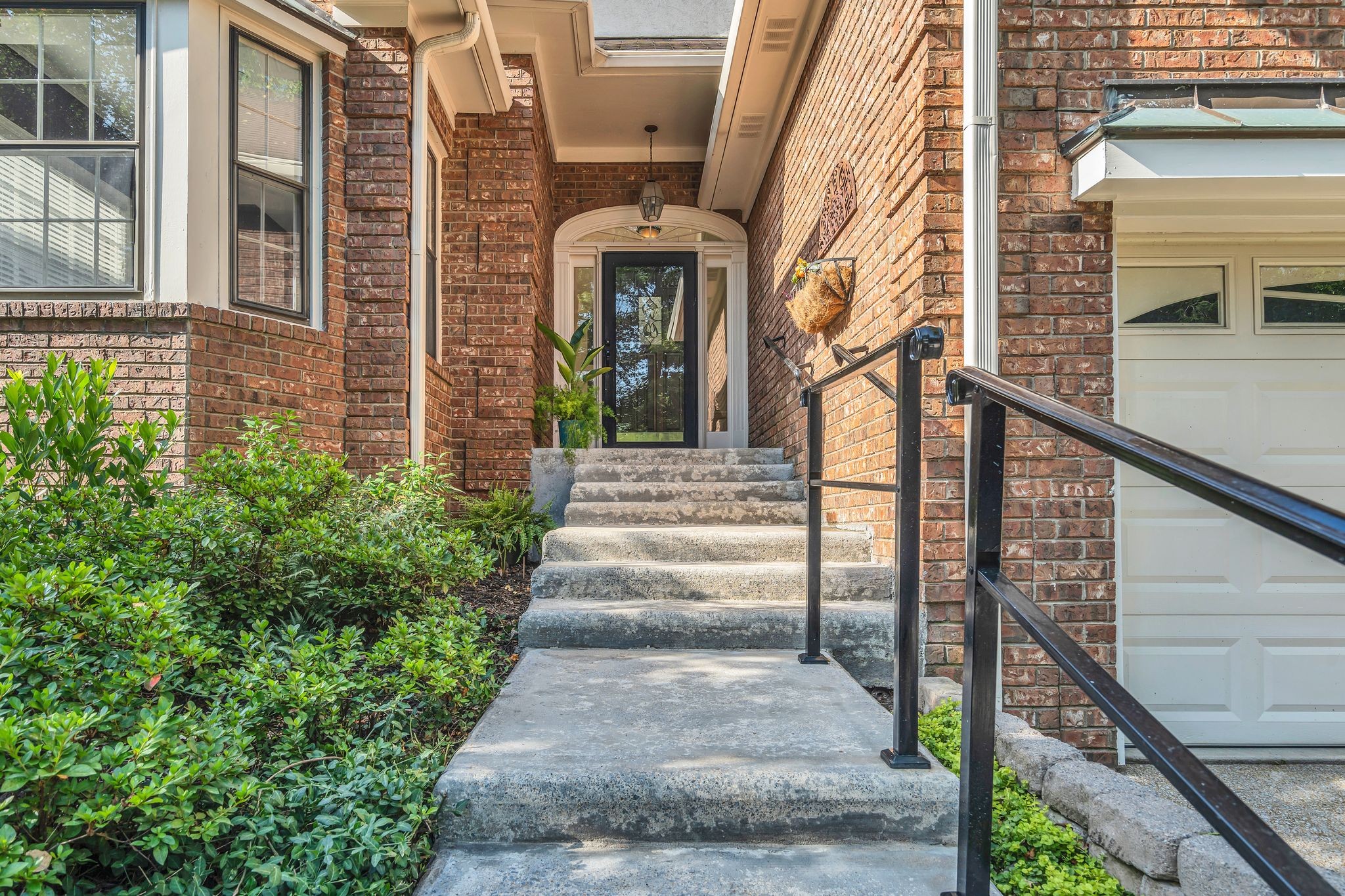 35 Ashington Ln