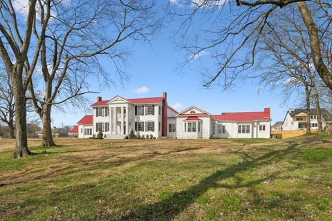 8318 Moores Ln Brentwood TN 37027