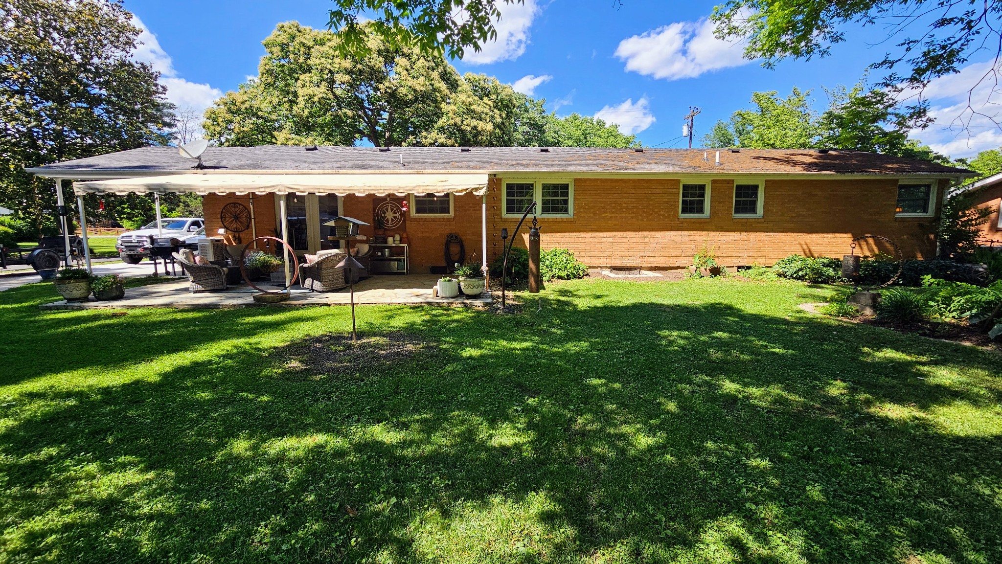 345 Colt Ln