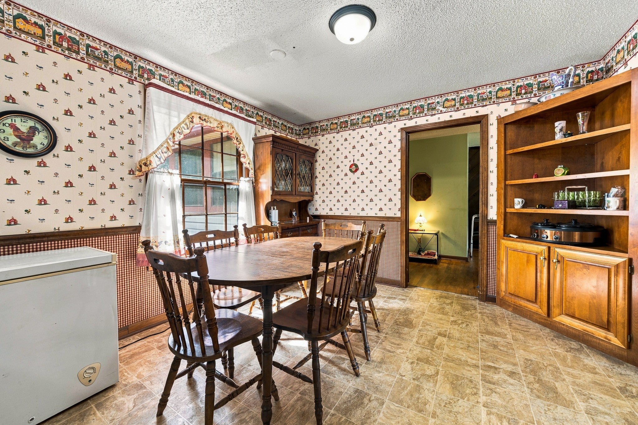 215 Brookside Dr