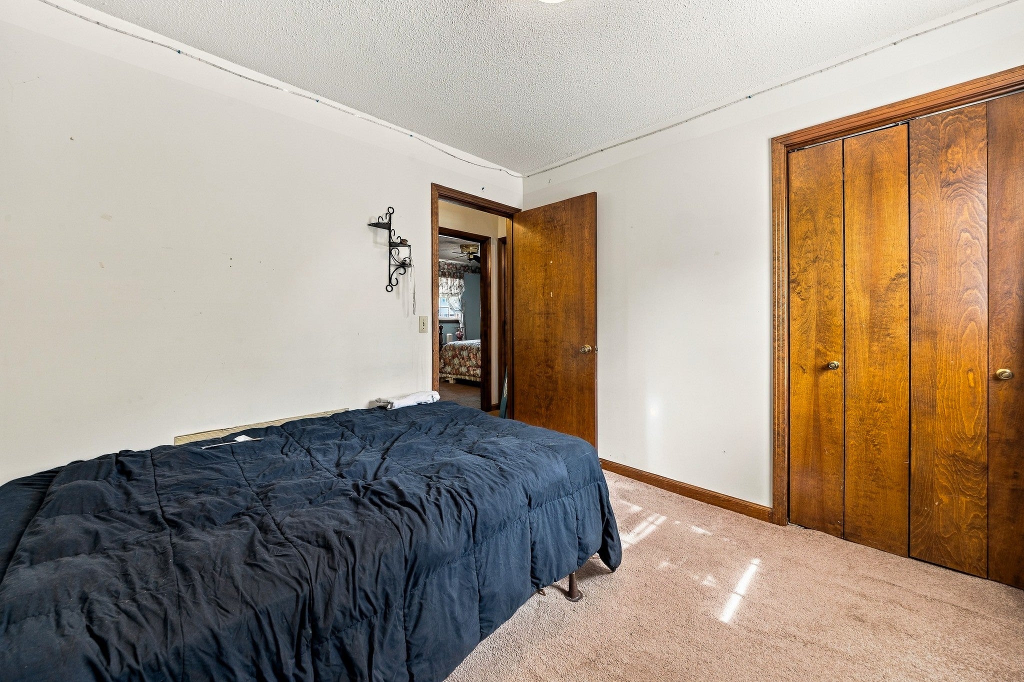215 Brookside Dr