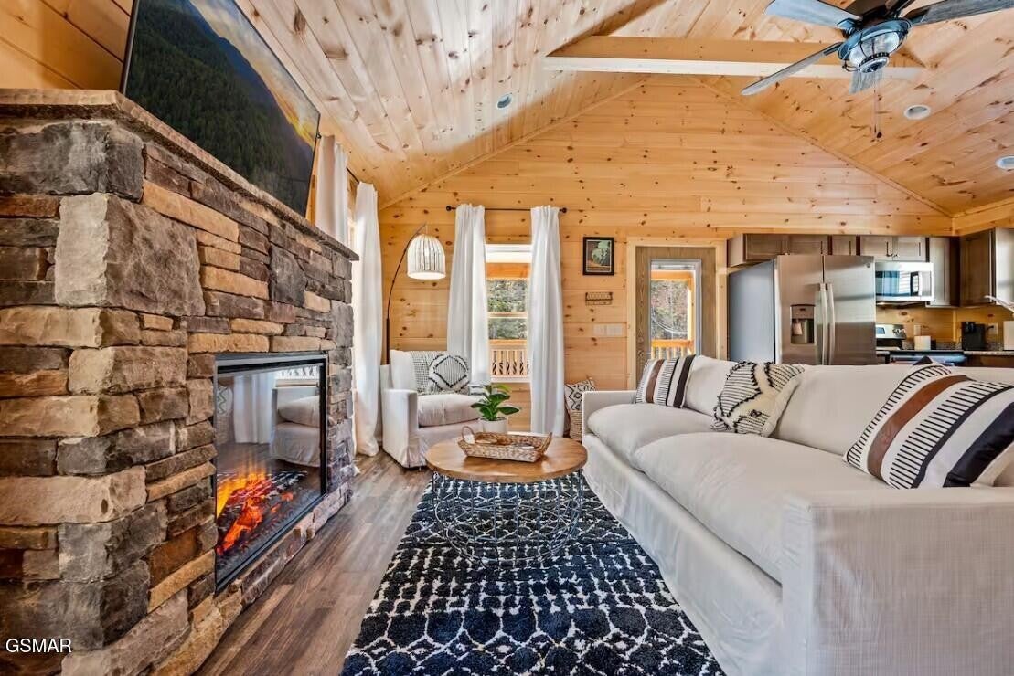 2109 Bluff Ridge Road
