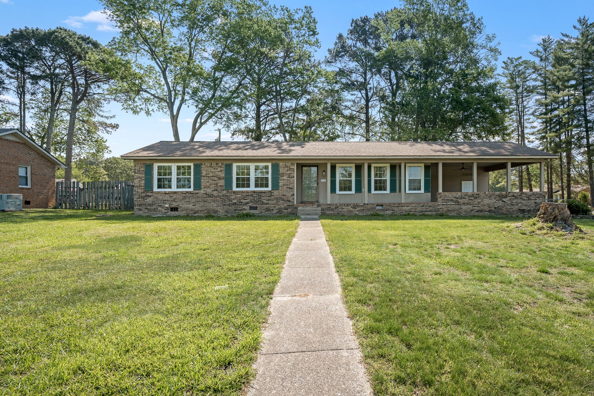 223 Skyview Ln
