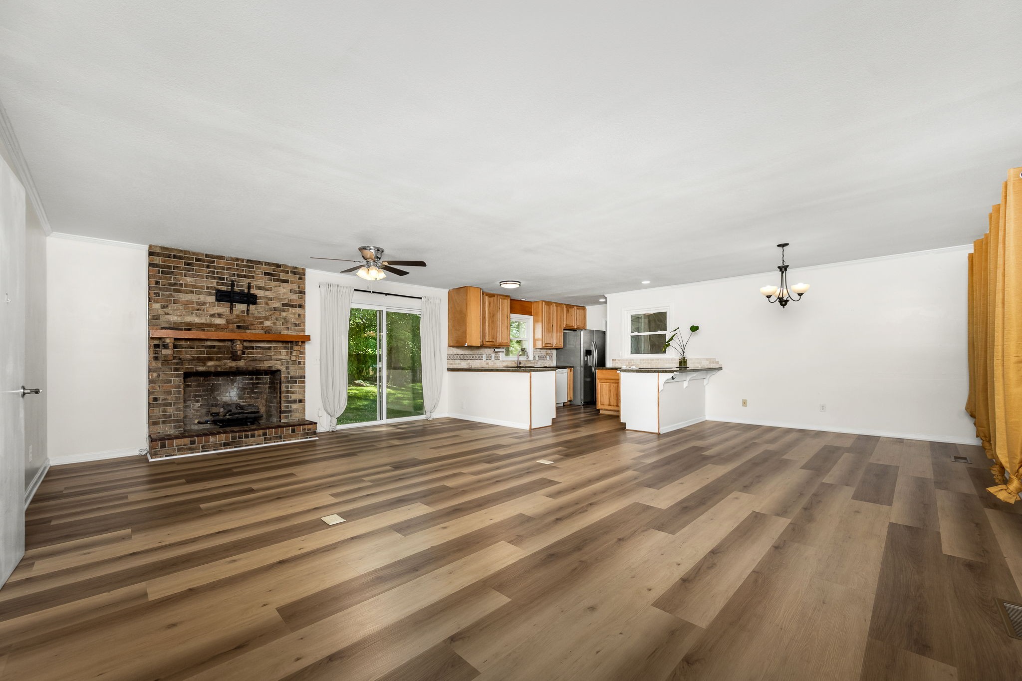 223 Skyview Ln