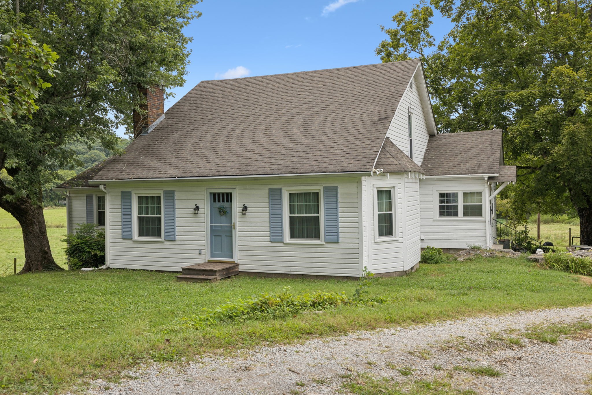 1993 Crooked Hill Rd