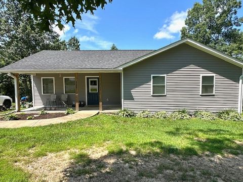 2082 Airport Ridge Rd Linden TN 37096