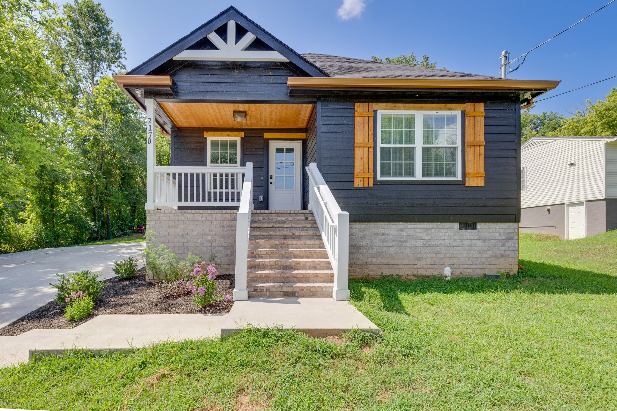 217B Clinch Dr