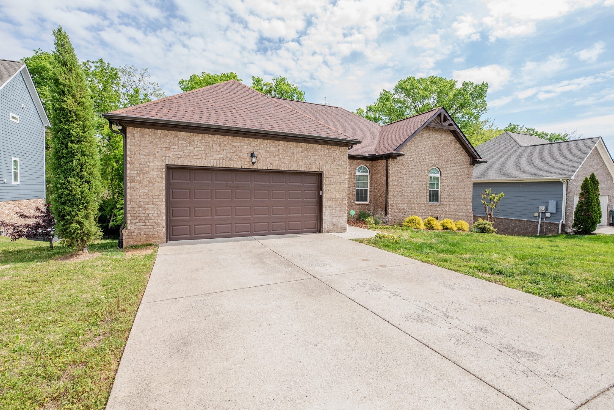 813 Tanager Pl