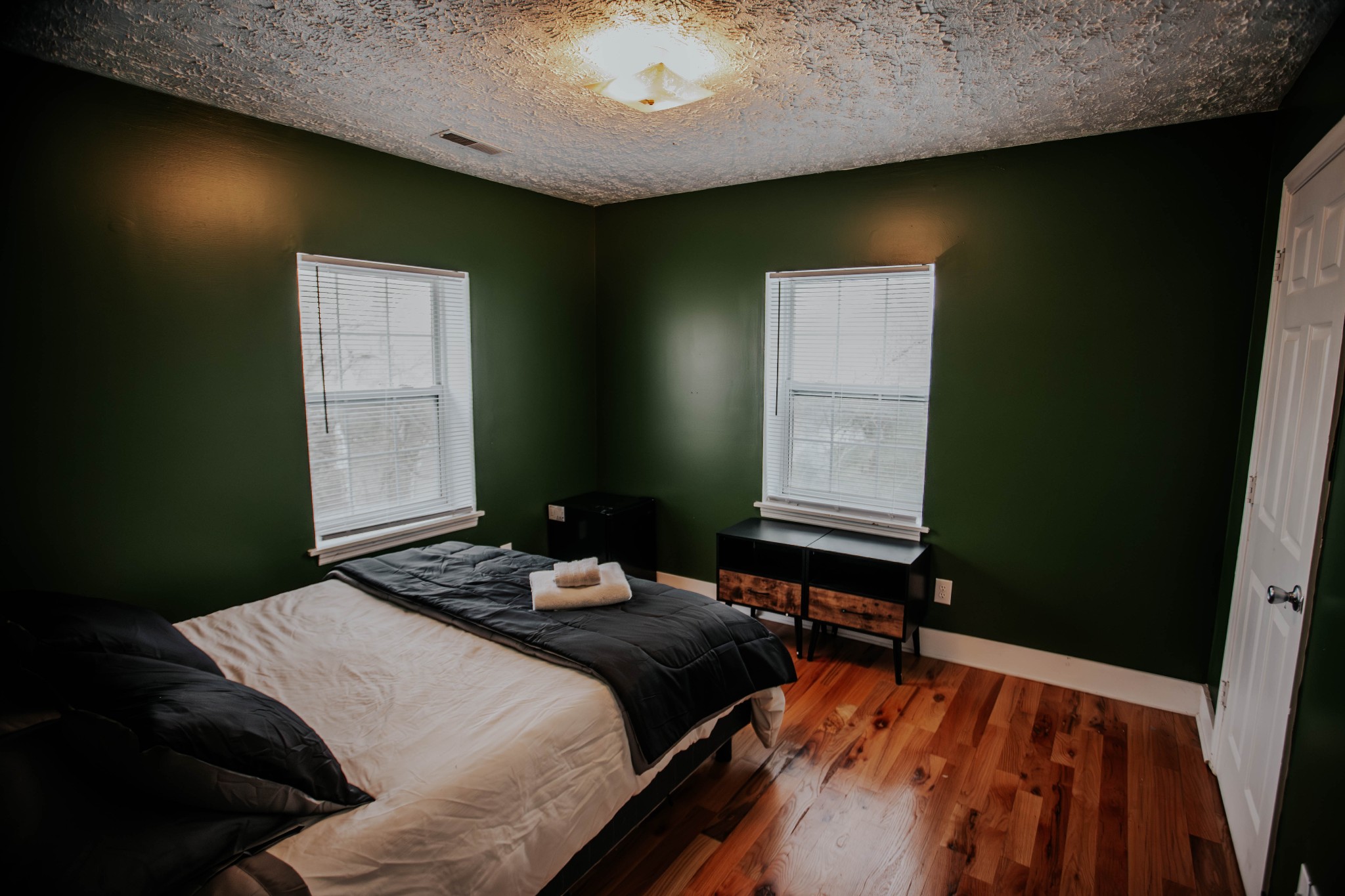 Columbia, Tennessee 38401, United States, 2 Bedrooms Bedrooms, ,1 BathroomBathrooms,Residential,Active,27707