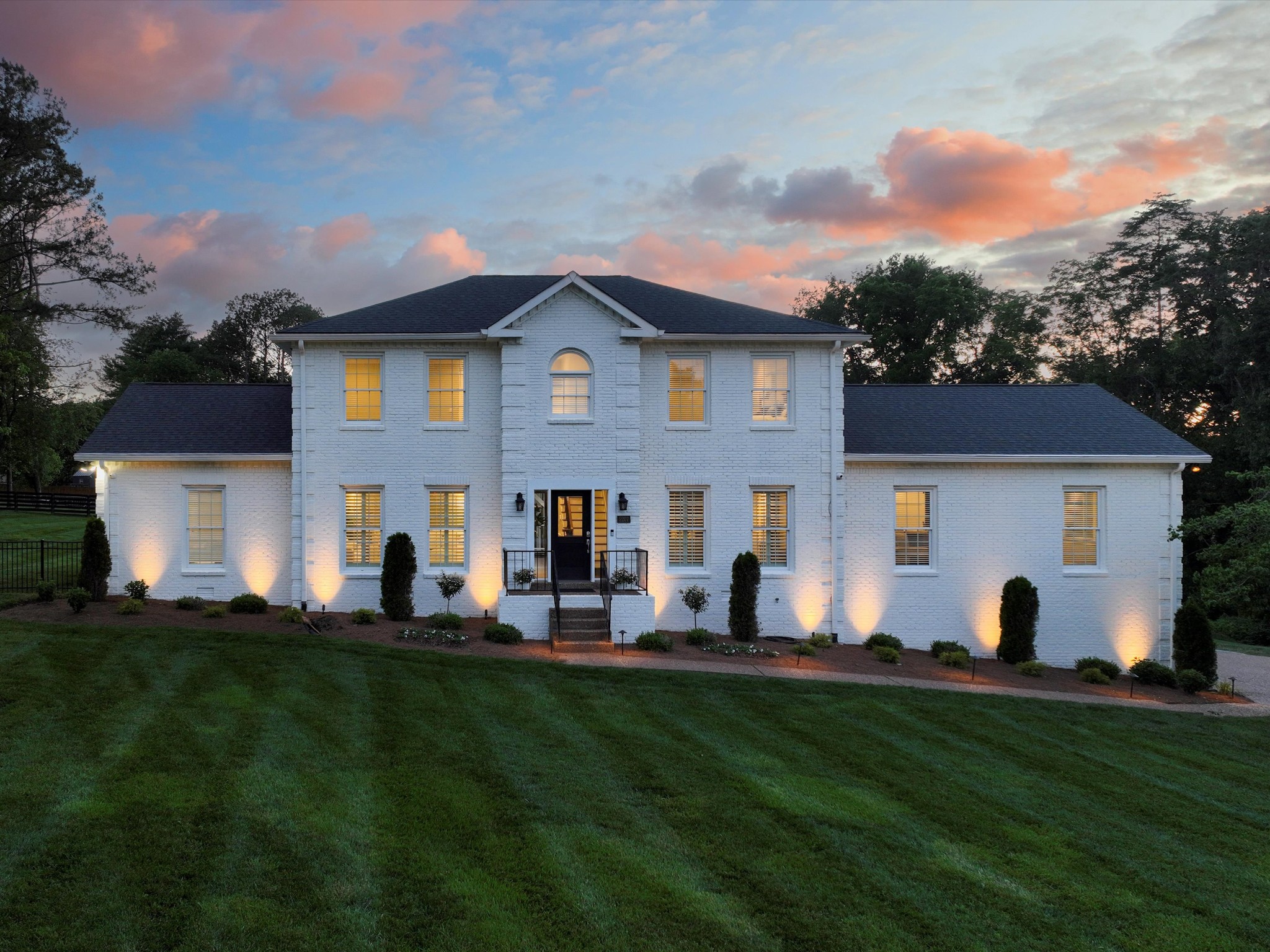 2207 Oakwood Ct