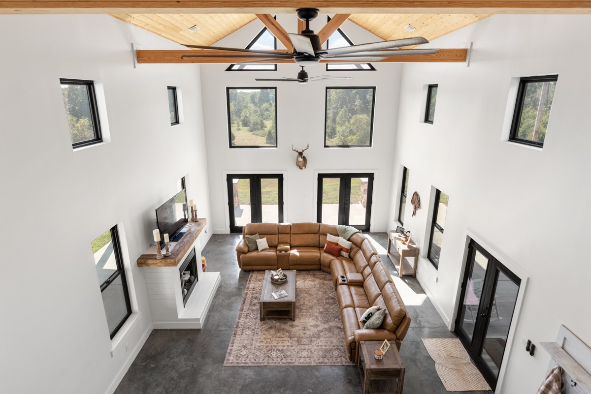 Westmoreland, Tennessee, 37186, United States, 3 Bedrooms Bedrooms, ,3 BathroomsBathrooms,Residential,Active,1964466