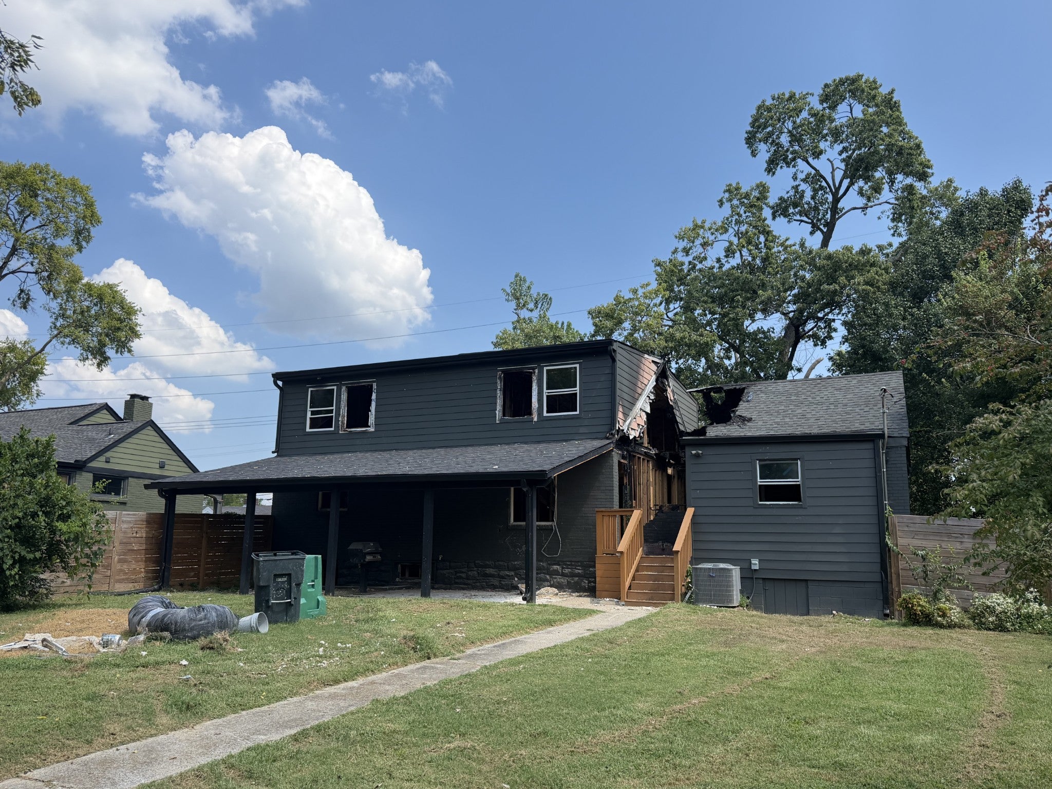 1606 Stratford Ave
