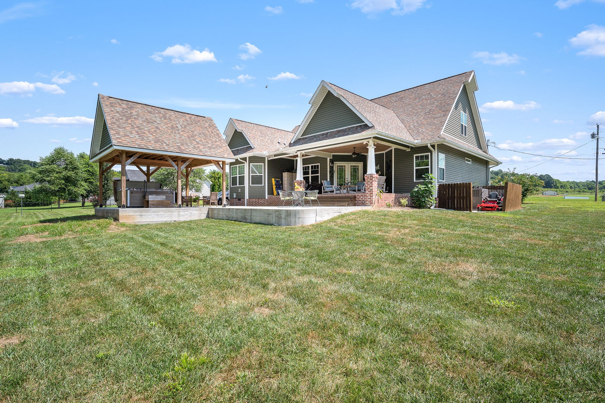109 S Branch Ct