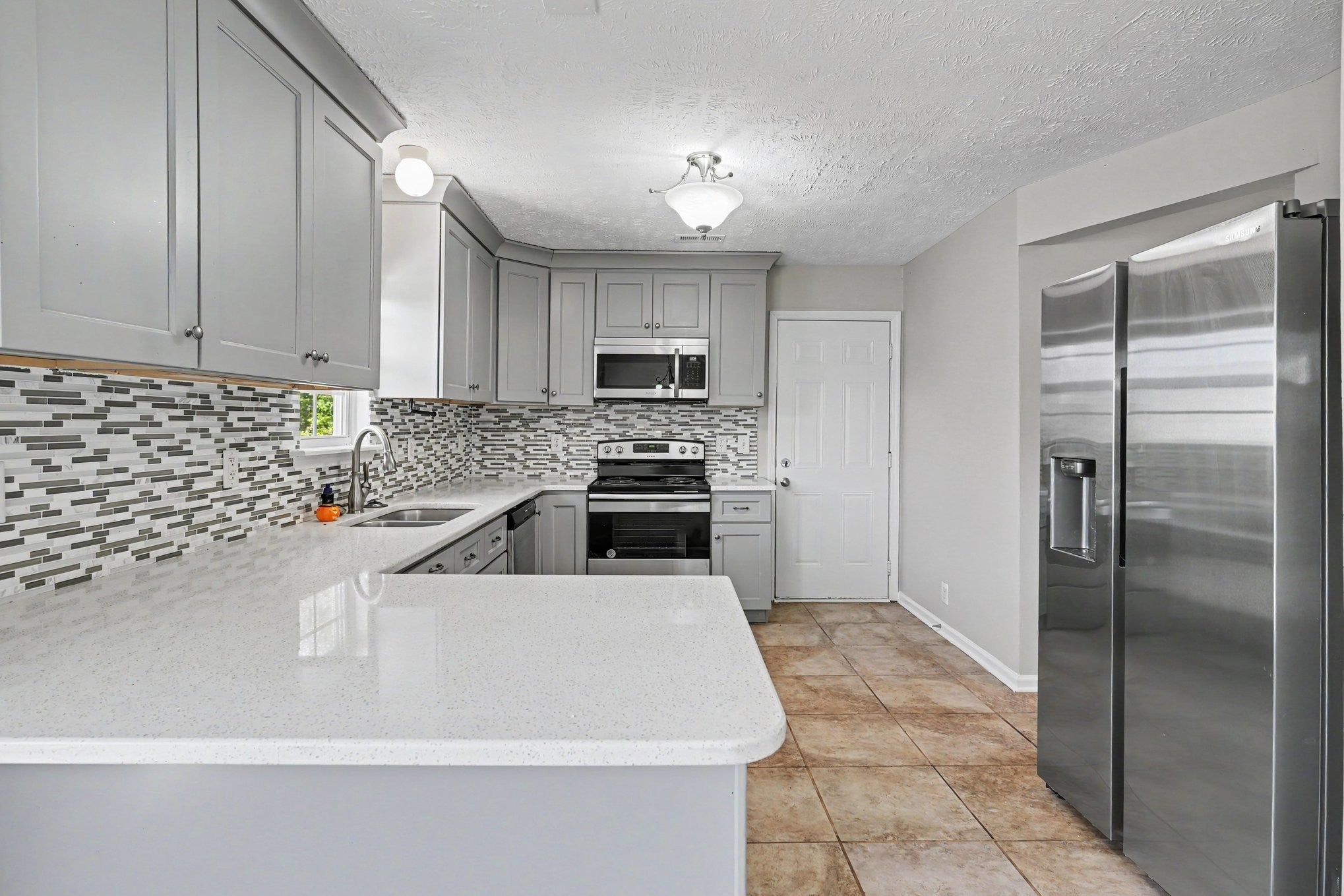 105 Cataract Dr