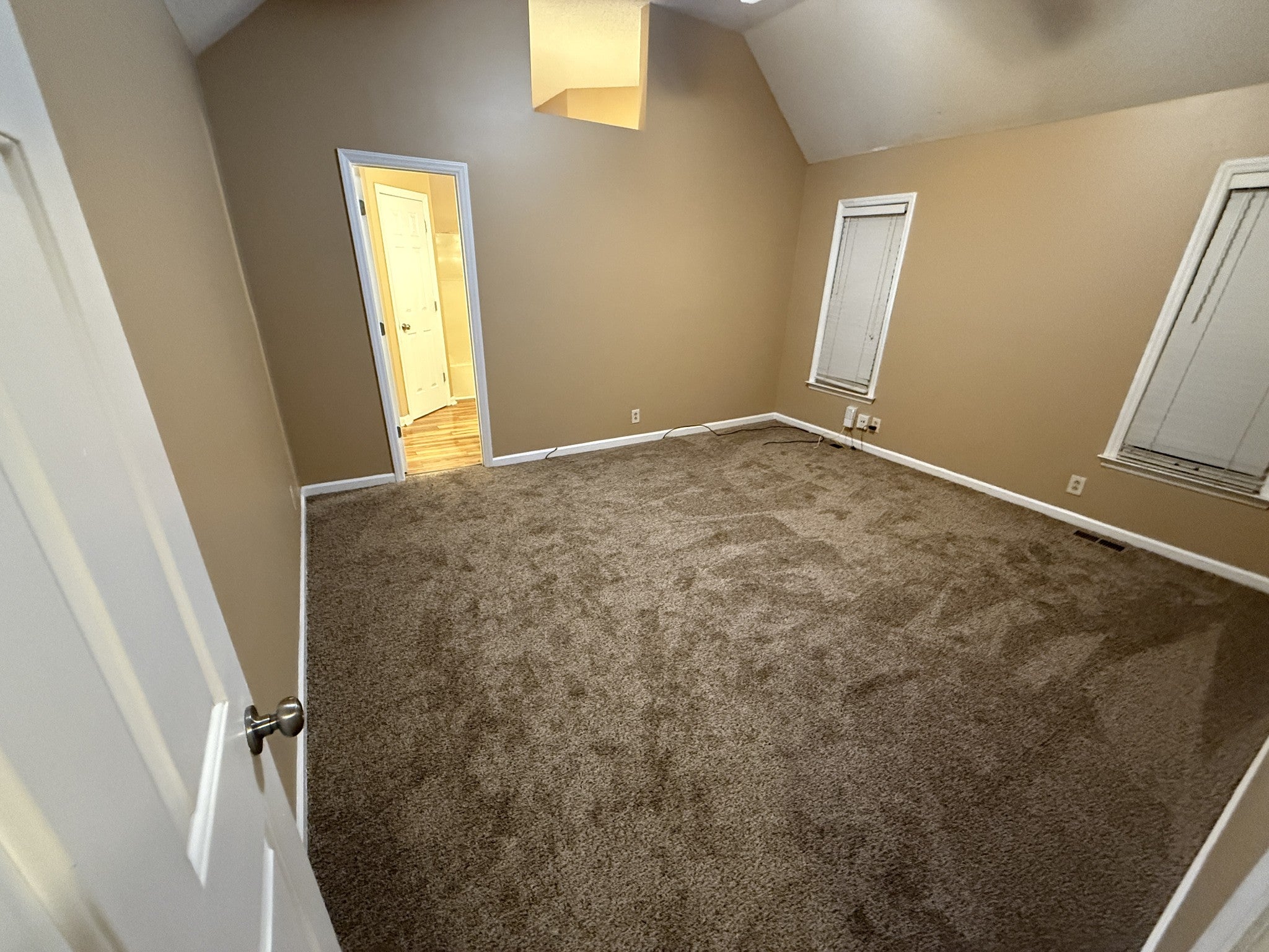 1103 Victoria Dr
