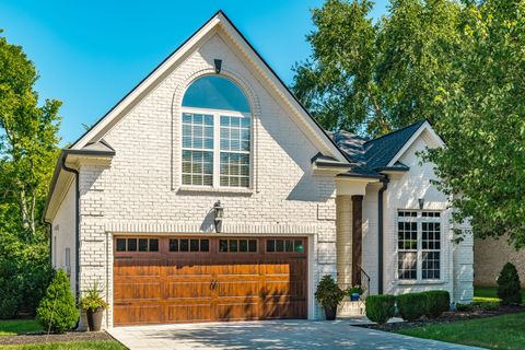 1103 Fairvue Village Ln Gallatin TN 37066