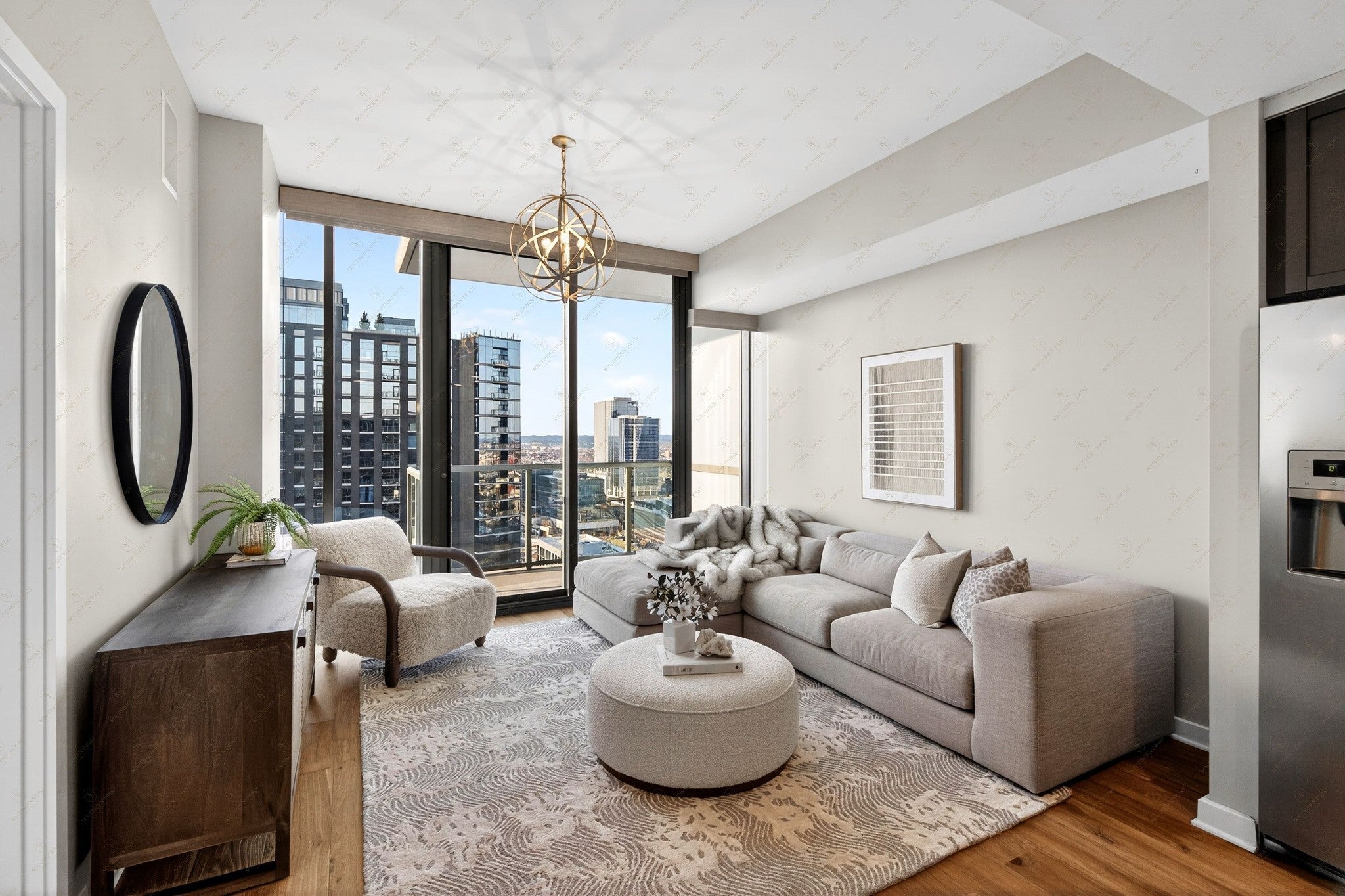1212 Laurel St 2206