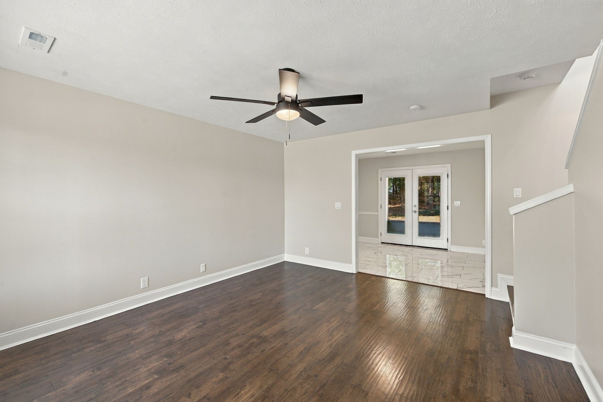 637 Martinsdale Ct