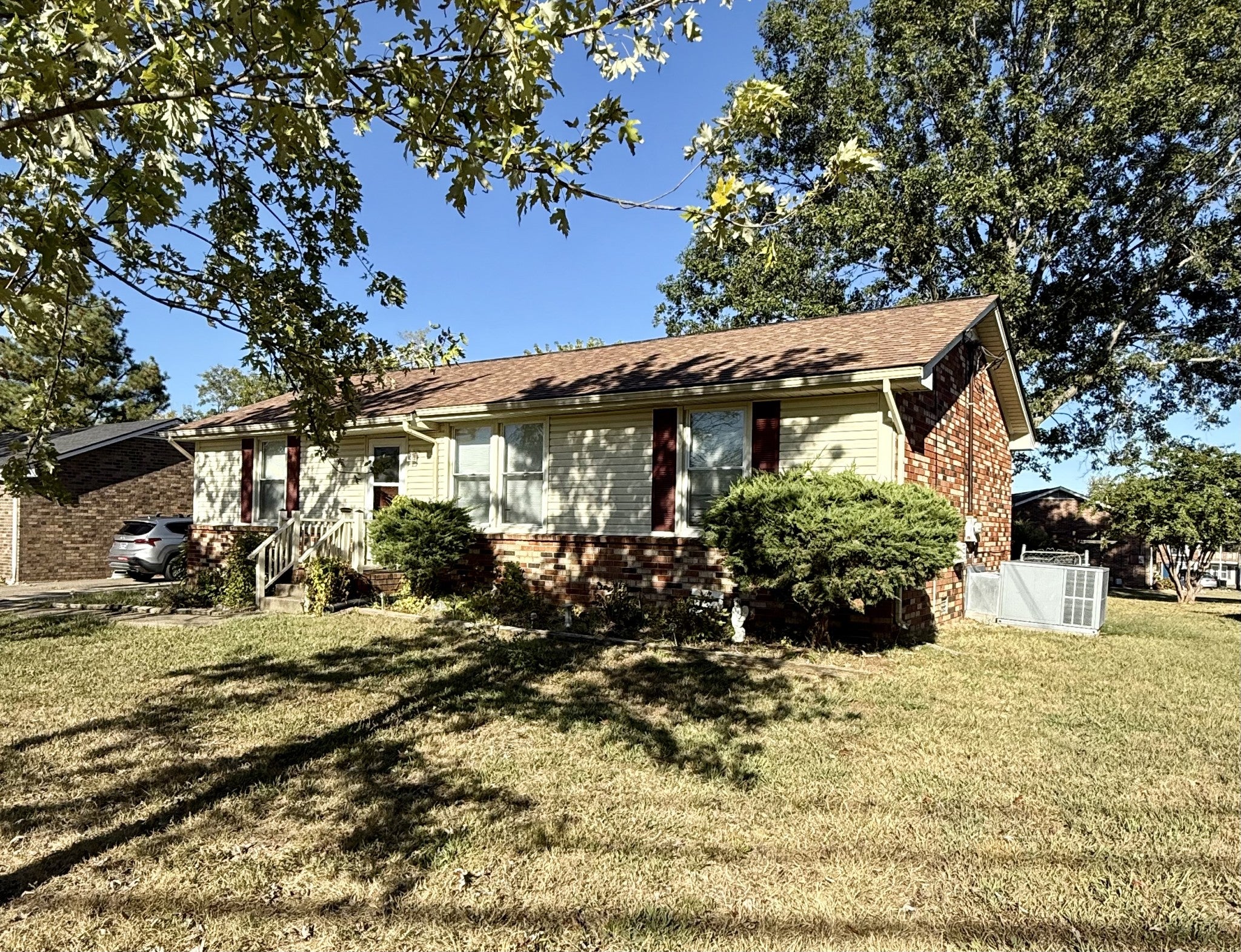 237 Evergreen Cir