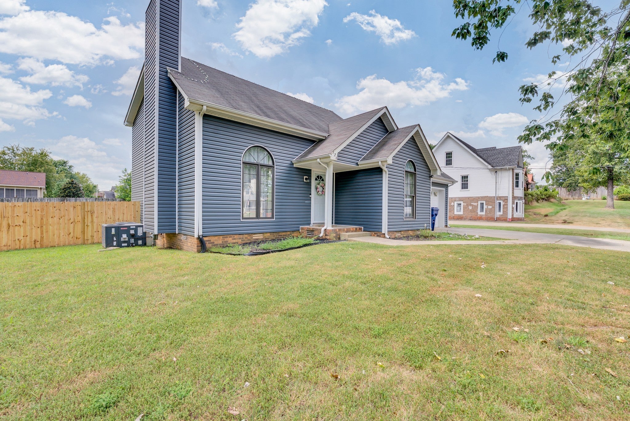 326 Lancaster Rd