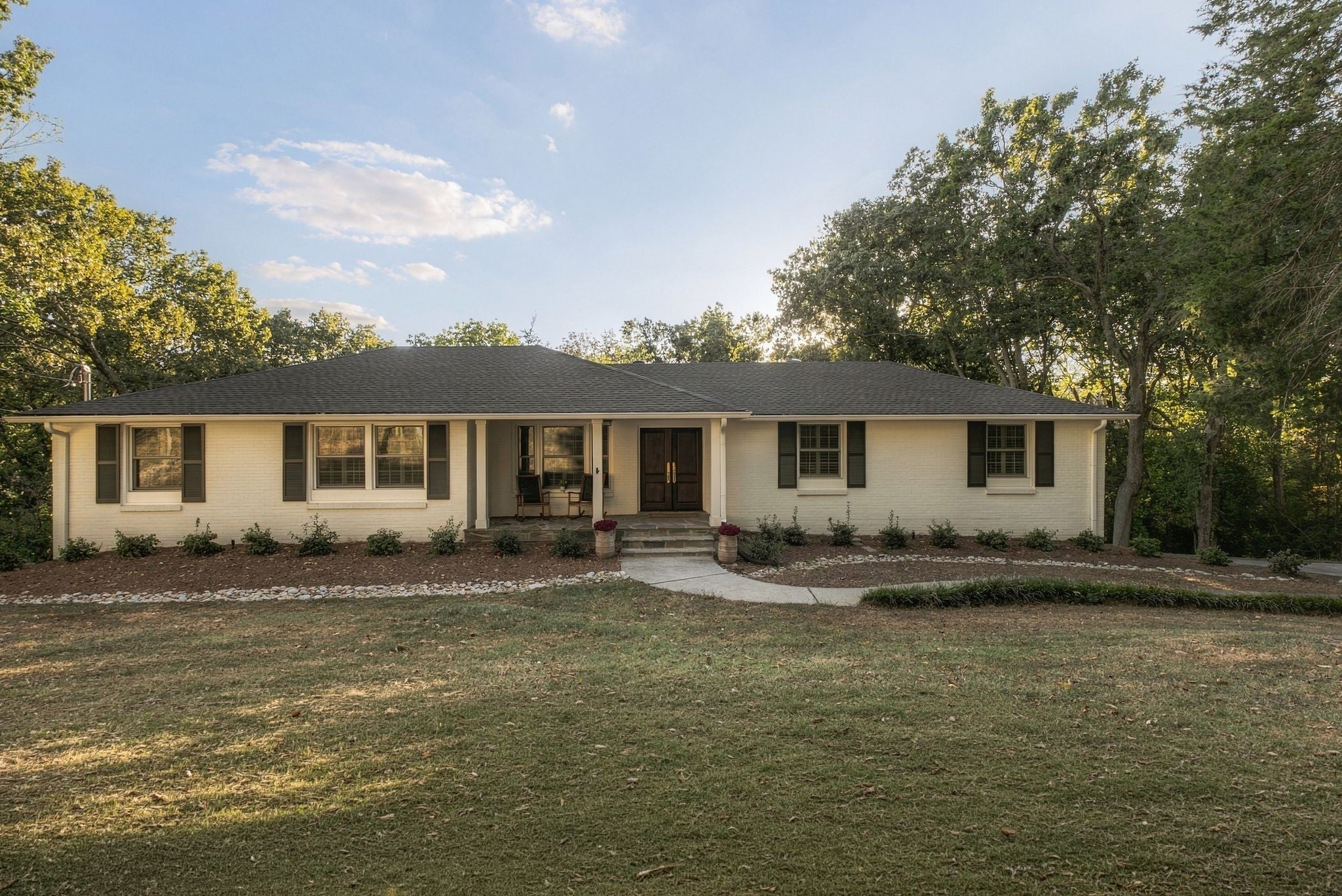 5-bed listing at 4629 Shys Hill Rd, Nashville