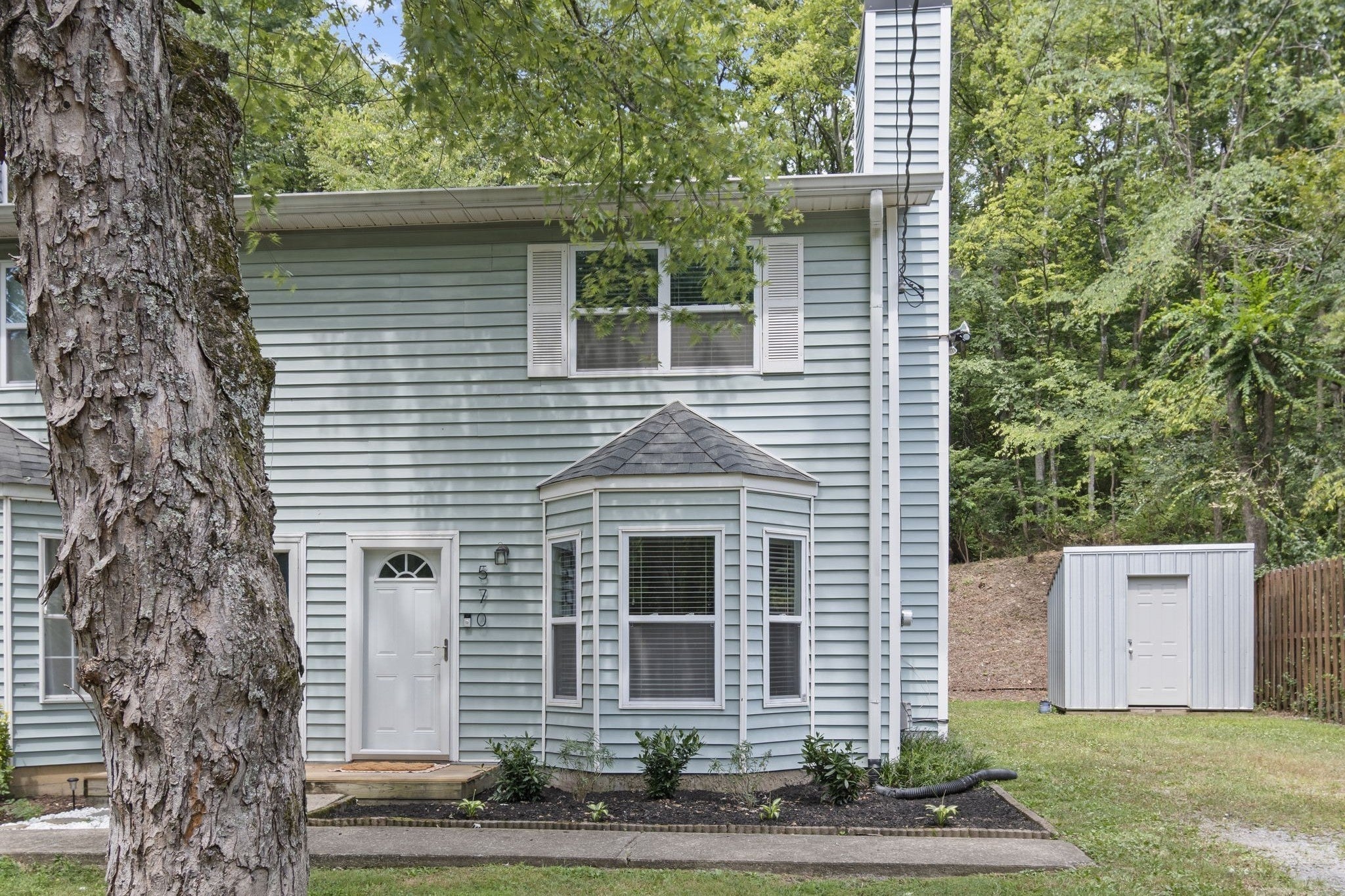 2.0-bed rental at 570 Holt Valley Rd