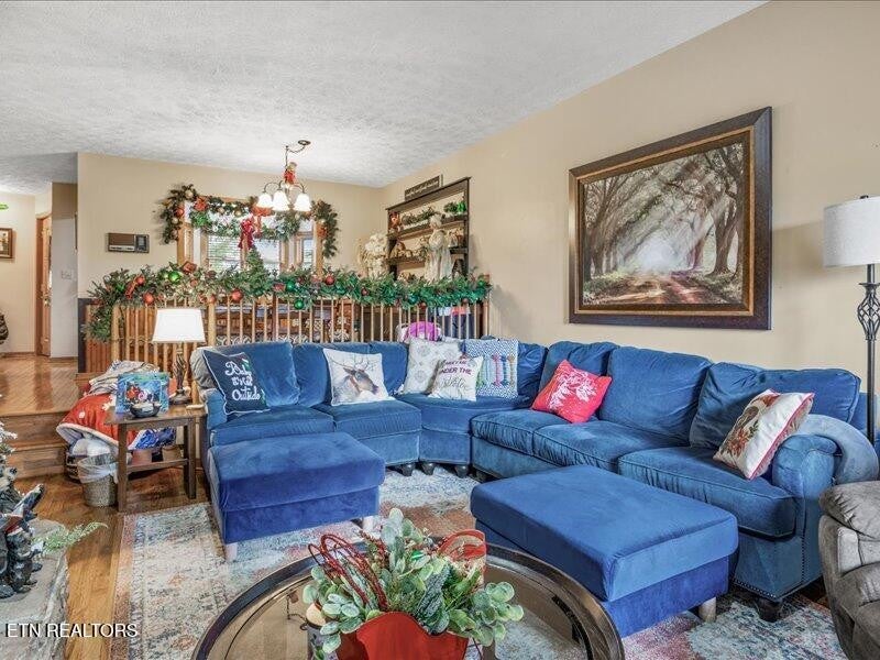 2044 Hickory Ridge Way 3334