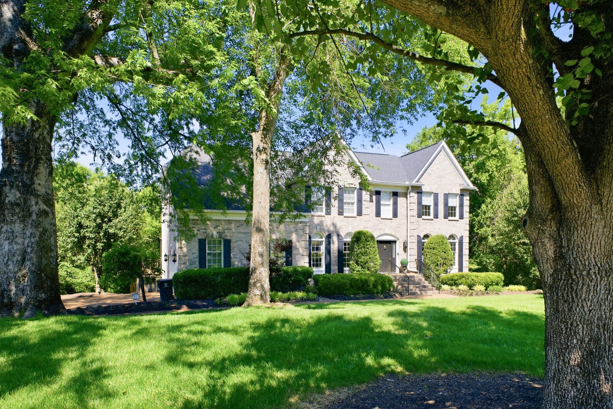 9023 Fallswood Ln