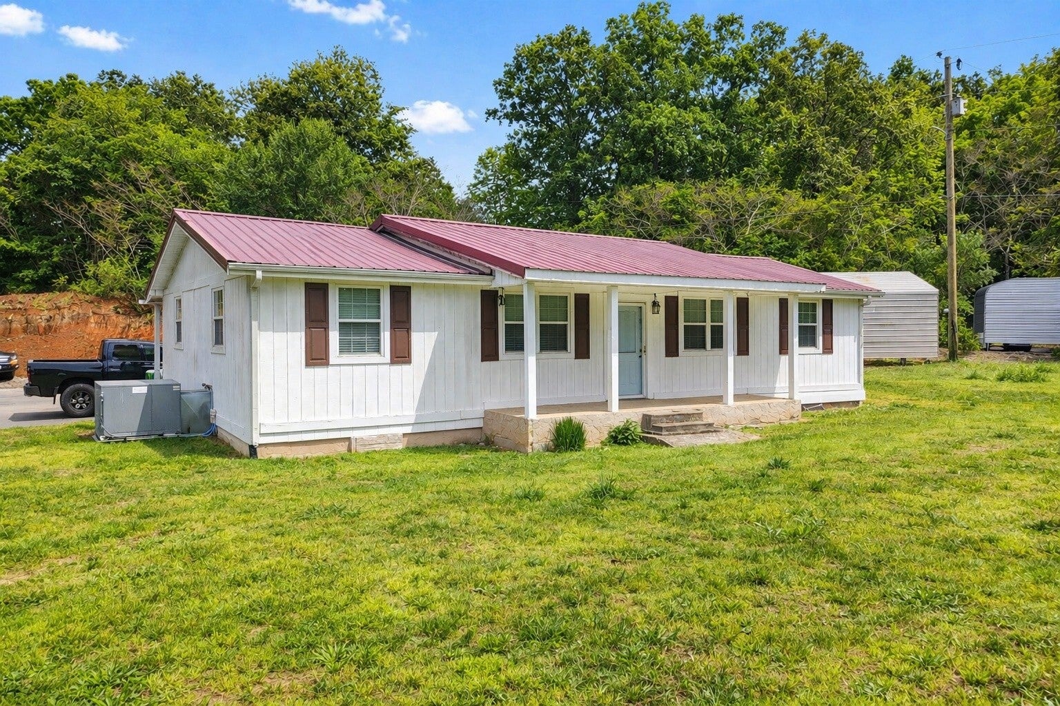 182 Rogers Ln