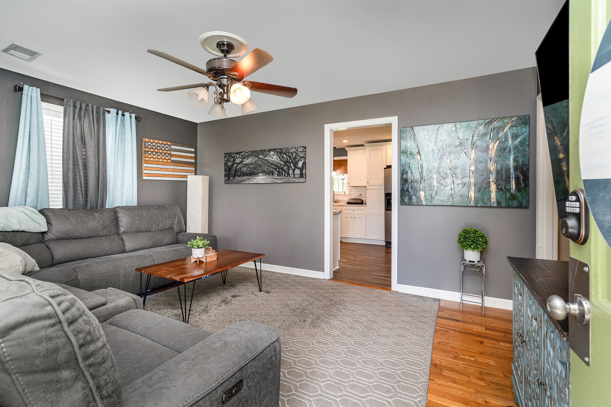 348 Tamworth Dr