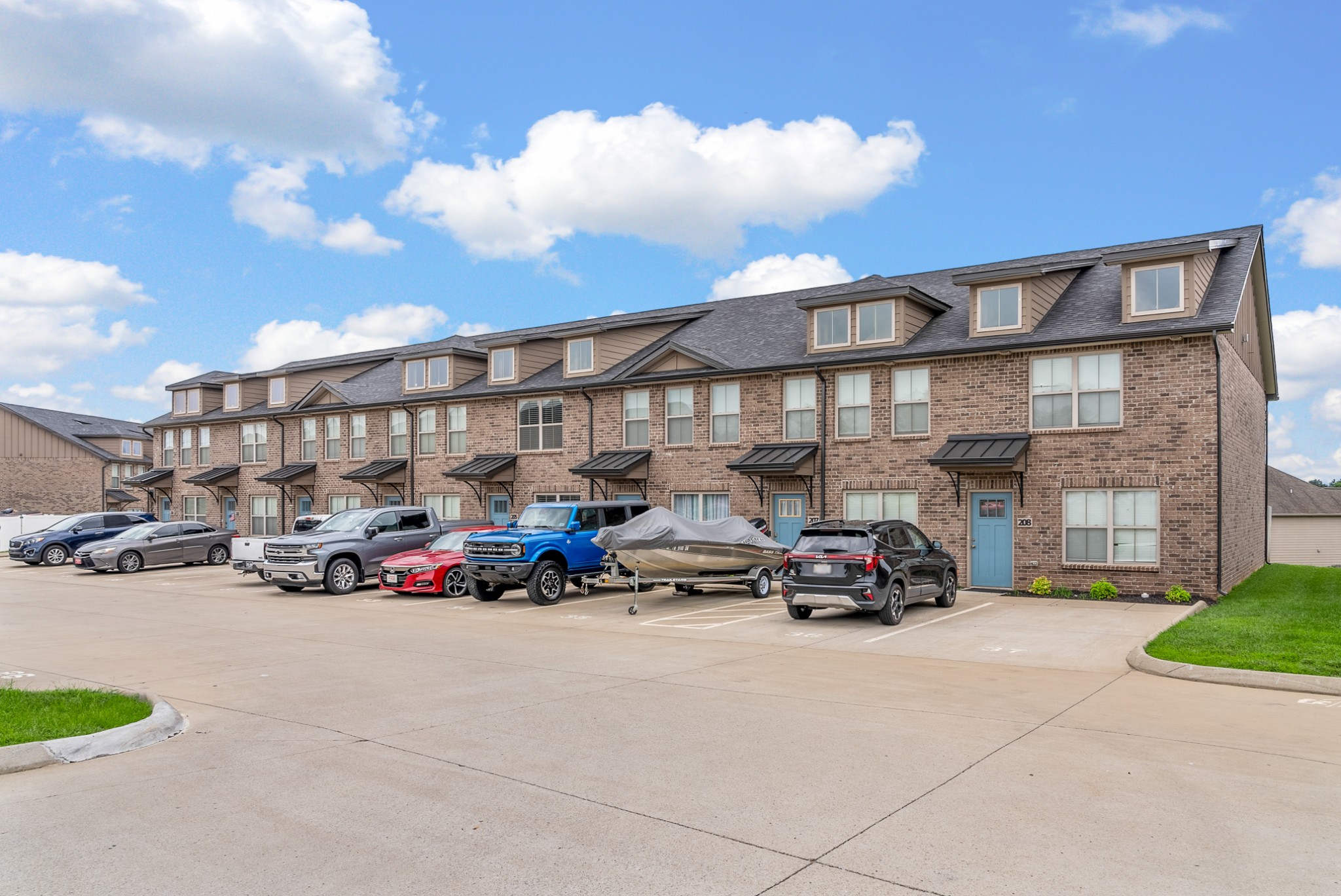 1000 Henry Place Blvd 205