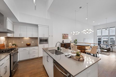 Photo of 405 Avoca St #4, Nashville, TN 37203 (MLS # 3223132)