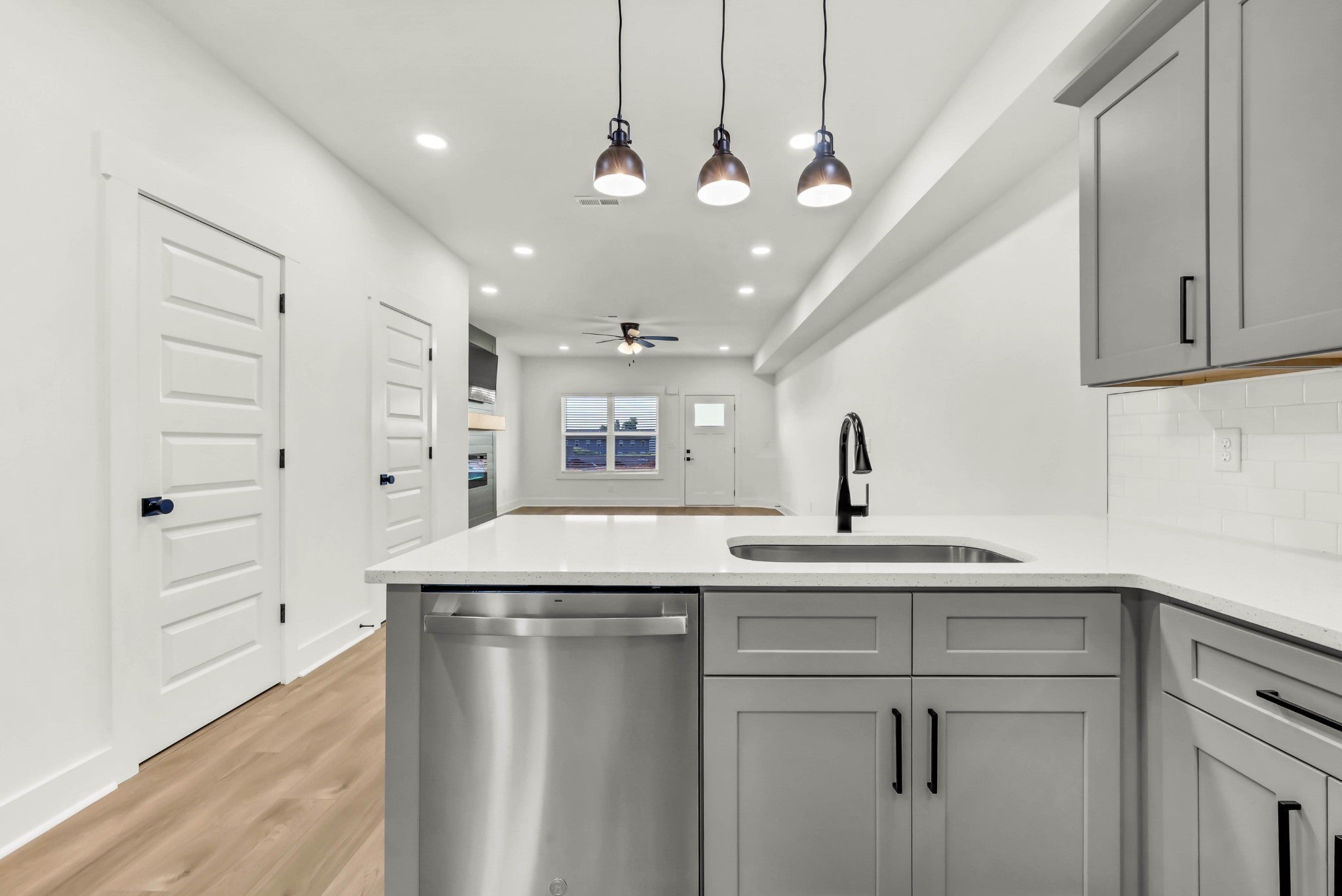 346 Front Ridge Cir