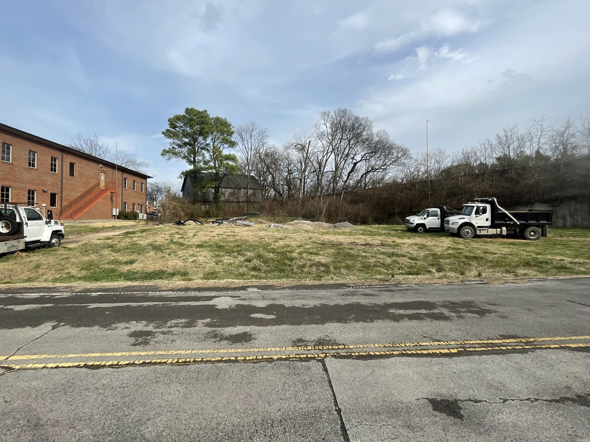 listing at 2704 Berrywood Dr, Nashville