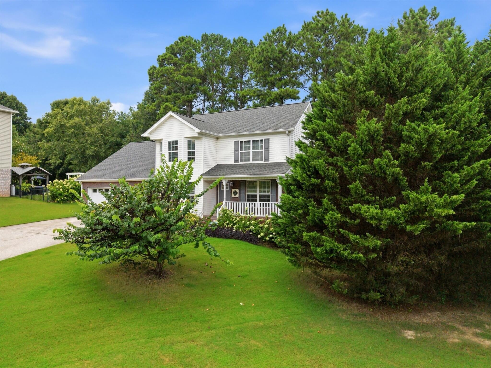 57 Woodbury Court